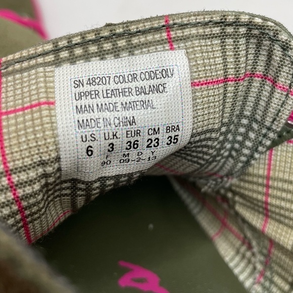 Skechers Groove Lite-Chummy Olive Green Suede Ankle Booties Size 6 - Picture 6 of 8